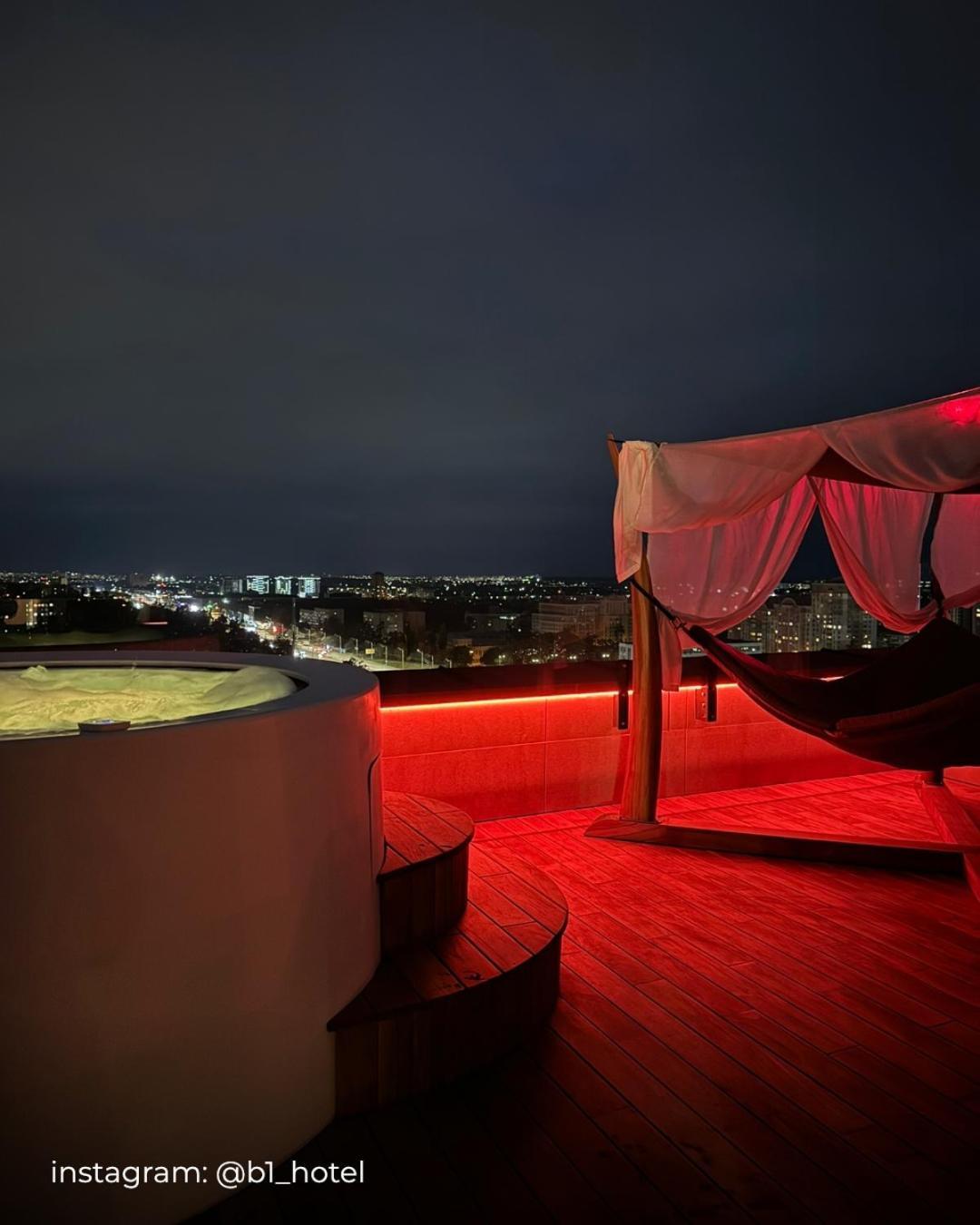 Be The One Hotel Kiew Exterior foto