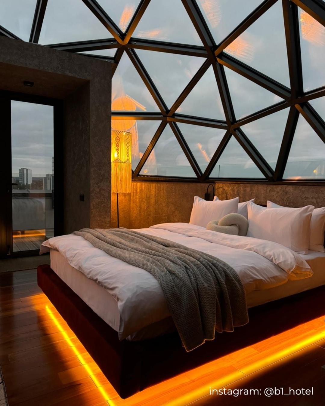 Be The One Hotel Kiew Exterior foto